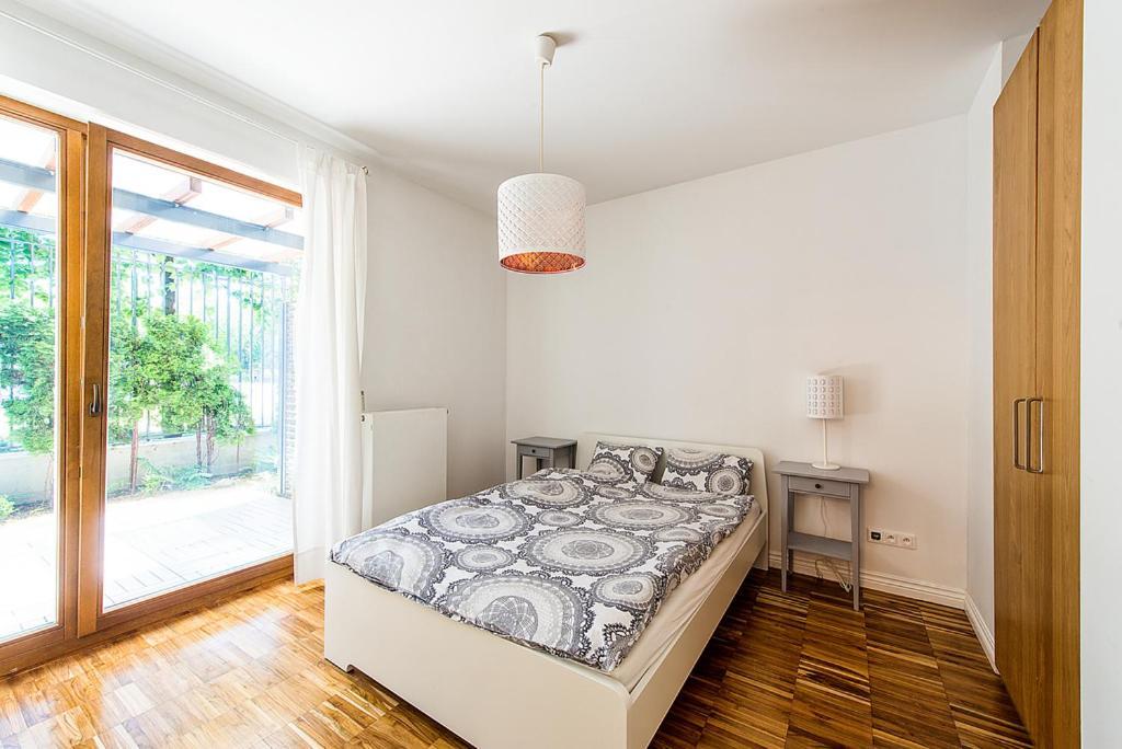 Apartment Powisle With Garage Варшава Экстерьер фото